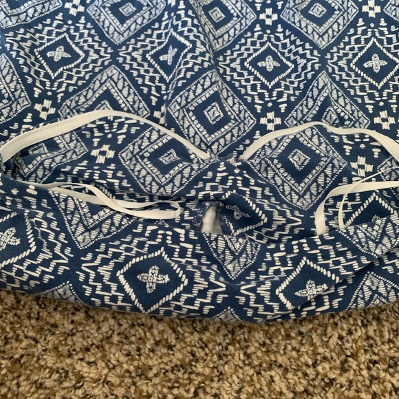 Torrid size 00 sleeveless top - Picture 5 of 5